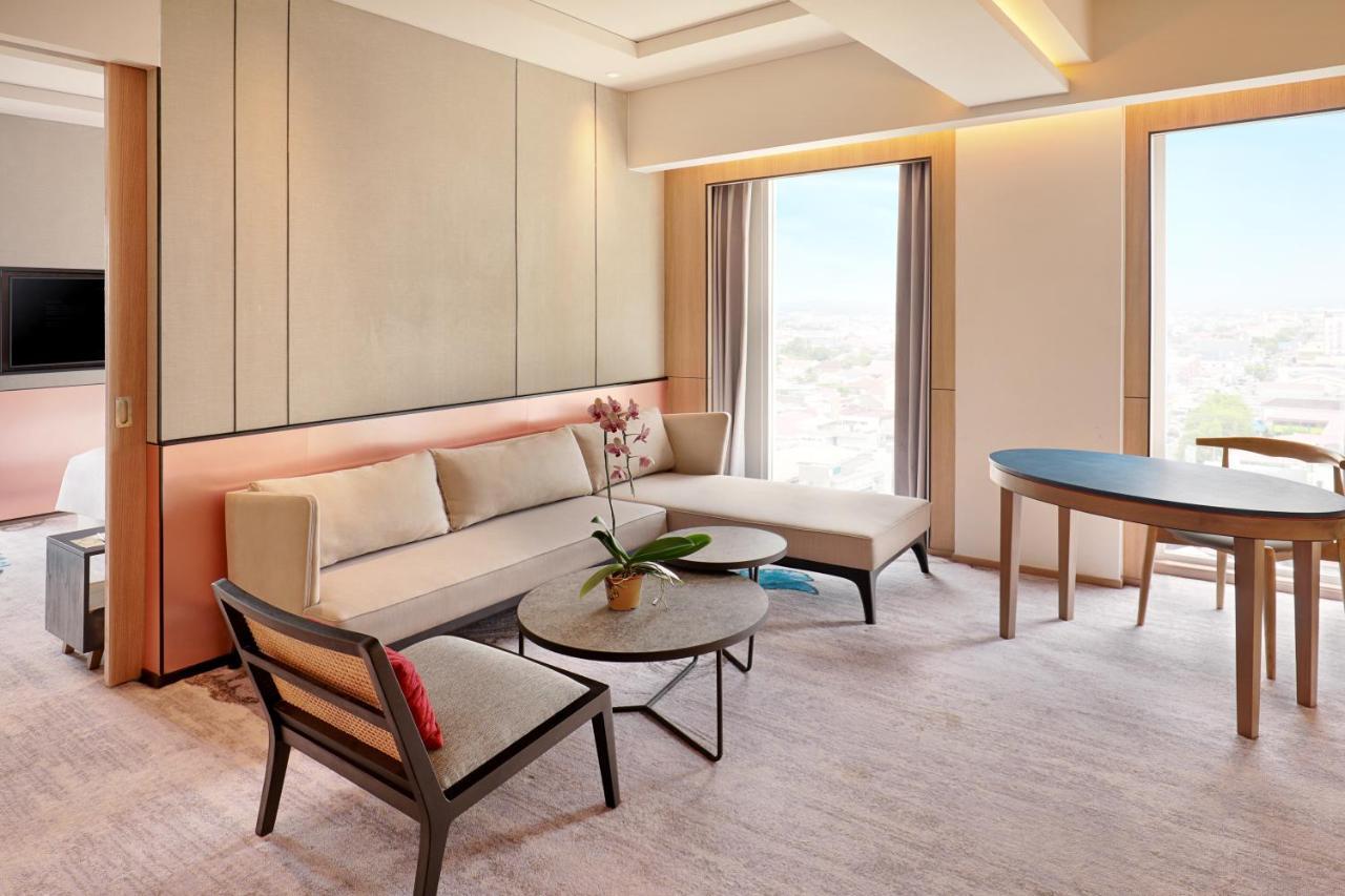 เมอร์เคียว ซามารินดา Hotel ภายนอก รูปภาพ