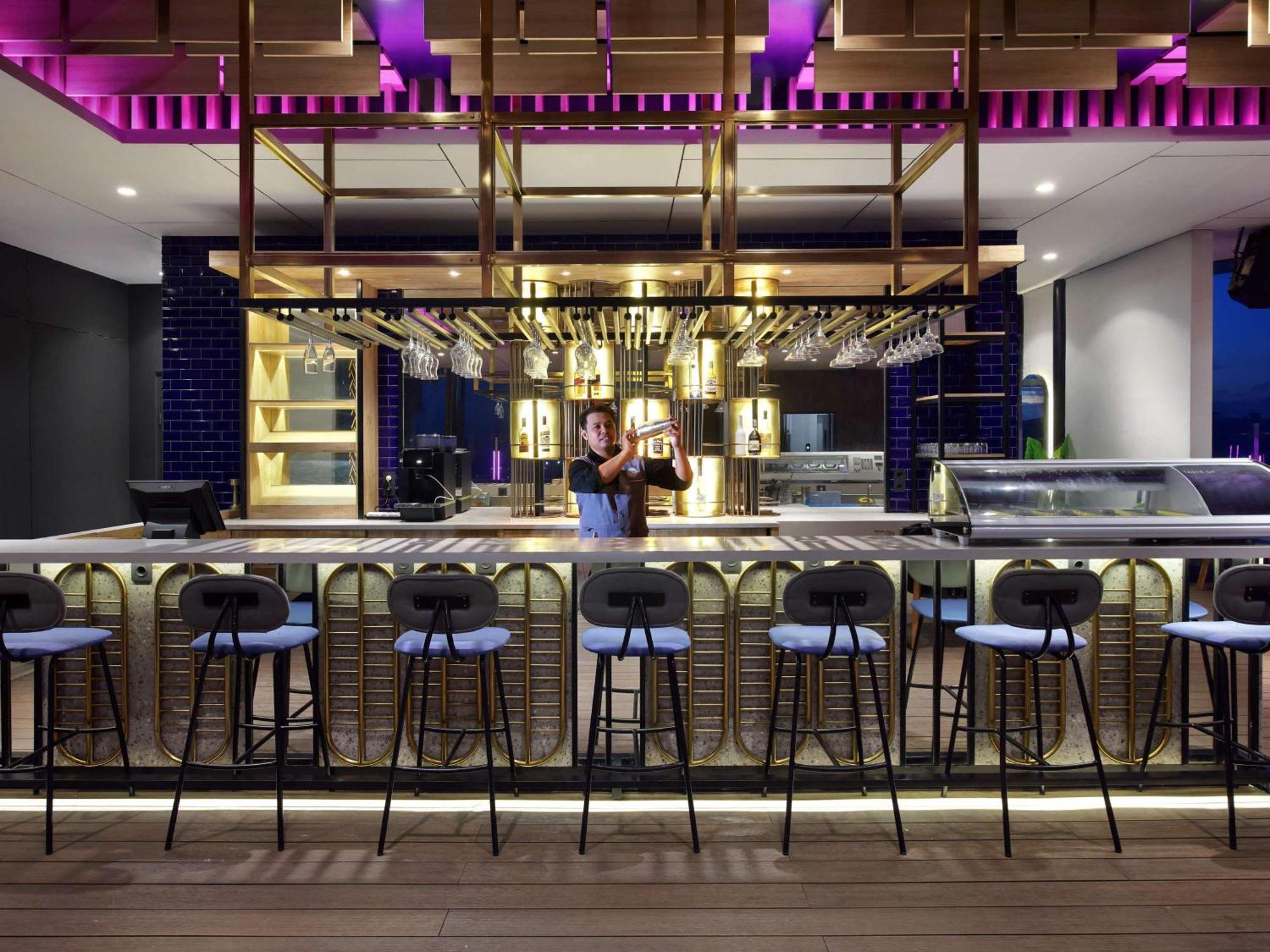 เมอร์เคียว ซามารินดา Hotel ภายนอก รูปภาพ