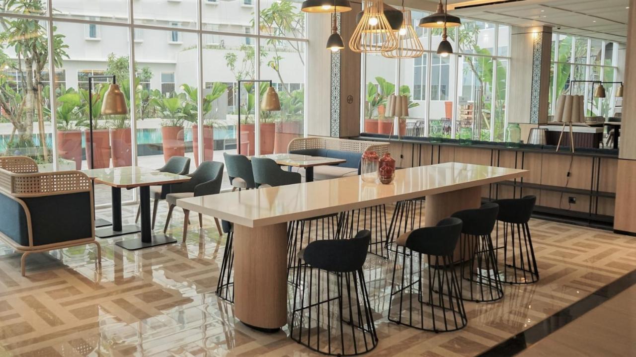 เมอร์เคียว ซามารินดา Hotel ภายนอก รูปภาพ